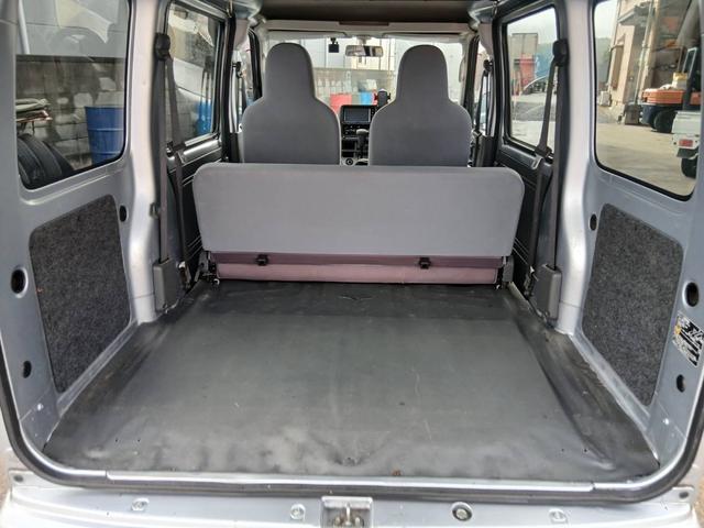 ピクシスバン デラックス　ＥＴＣ　ナビ　バックカメラ　後席両側スライドドア　ＡＢＳ　エアコン　パワーウィンドウ　パワーステアリング　運転席助手席エアバック（8枚目）