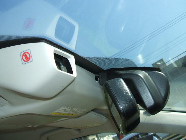 レガシィアウトバック リミテッド アイサイト パワーゲート レザーシート パワーシート シートヒーター ハンドルヒーター 純正ナビ 地デジテレビ バックカメラ ドラレコ ETC(20枚目)