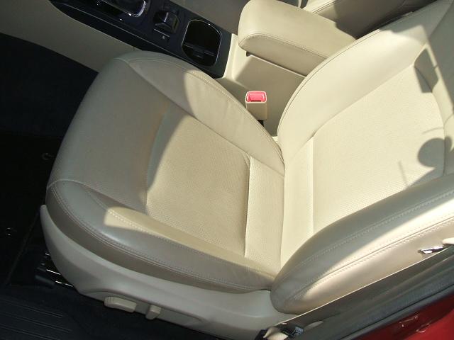 レガシィアウトバック リミテッド アイサイト パワーゲート レザーシート パワーシート シートヒーター ハンドルヒーター 純正ナビ 地デジテレビ バックカメラ ドラレコ ETC(25枚目)