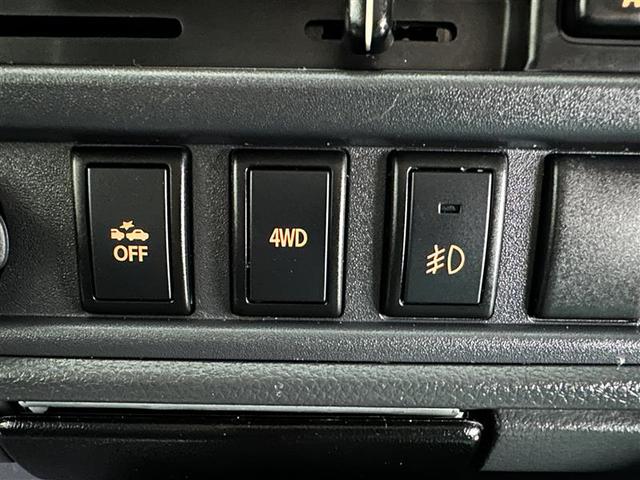 スーパーキャリイ Ｘ　記録簿有り　ダブルエアバッグ　運転席エアバック　パートタイム４ＷＤ　キーレスキー　前席パワーウィンドウ　エアコンパワステ　ＰＳ　ＡＢＳ（9枚目）