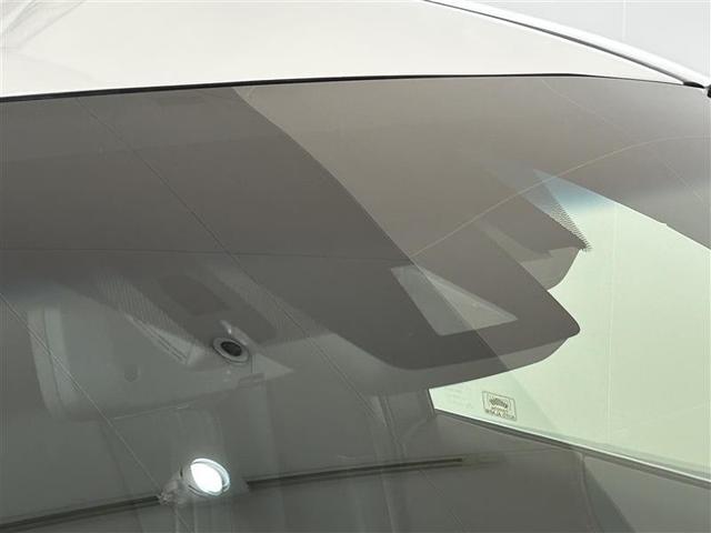 ハリアーハイブリッド Ｚ　レザーパッケージ　地デジ　横滑防止　盗難防止システム　Ｂモニター　革　ＬＥＤライト　パワーウィンドウ　クルコン　スマートキ－　助手席エアバック　パワーシート　エアバッグ　点検記録簿　オートエアコン　ナビＴＶ　ＥＴＣ（3枚目）