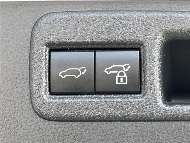 ハリアーハイブリッド Ｚ　レザーパッケージ　地デジ　横滑防止　盗難防止システム　Ｂモニター　革　ＬＥＤライト　パワーウィンドウ　クルコン　スマートキ－　助手席エアバック　パワーシート　エアバッグ　点検記録簿　オートエアコン　ナビＴＶ　ＥＴＣ（32枚目）