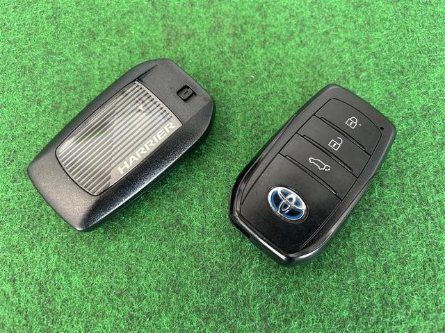 ハリアーハイブリッド Ｚ　レザーパッケージ　地デジ　横滑防止　盗難防止システム　Ｂモニター　革　ＬＥＤライト　パワーウィンドウ　クルコン　スマートキ－　助手席エアバック　パワーシート　エアバッグ　点検記録簿　オートエアコン　ナビＴＶ　ＥＴＣ（38枚目）