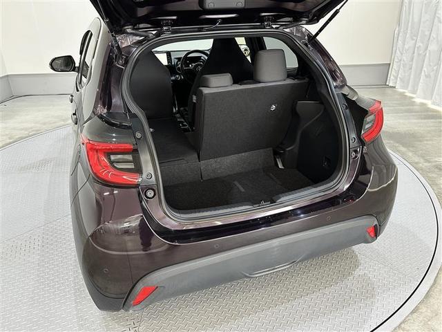 ヤリス Ｇ　カーナビ　点検記録簿　Ｂカメラ　エアコン　スマートキー＆プッシュスタート　ＬＥＤヘッド　メモリーナビゲーション　イモビ　横滑り防止システム　クルーズＣ　ＡＢＳ　パワーウィンドウ　１オーナー　エアバッグ（28枚目）