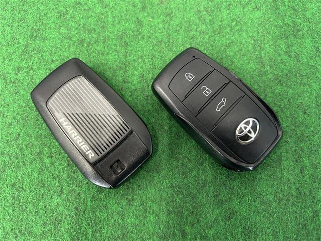 ハリアーハイブリッド Ｚ　地上デジタル　衝突被害軽減　サイドエアバッグ　ＬＥＤランプ　Ｂモニタ　クルコン　ナビＴＶ　横滑り防止装置　スマートキー　盗難防止システム　ＡＢＳ　アルミ　ＥＴＣ付　エアバッグ　ＡＡＣ　キーレス　ＡＵＸ（39枚目）