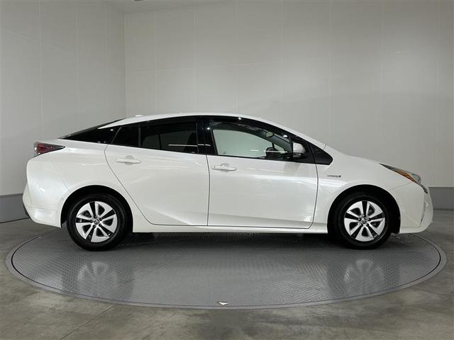 プリウス A 衝突軽減ブレーキシステム Bモニタ 記録簿有 LEDヘッド クルーズコントロール セキュリティー スマートキー パワーステアリング ETC アルミホイル オートエアコン SRS ABS キーレス(3枚目)