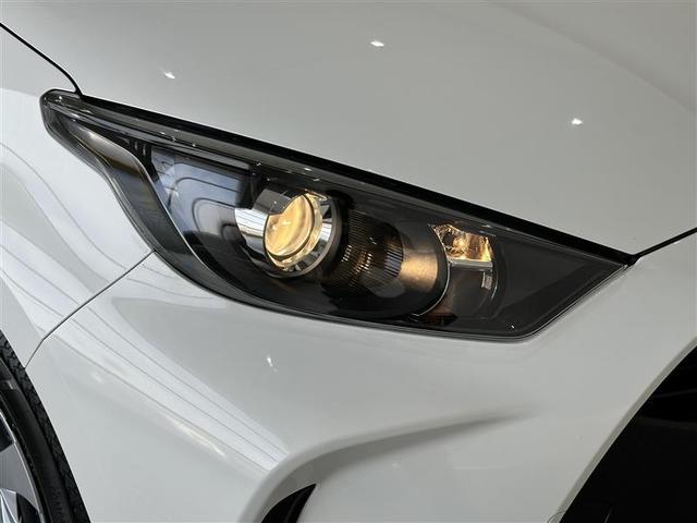 ヤリス ハイブリッドＸ　カーテンエアバッグ　イモビライザー　バックモニター　ワイヤレスキー　ＡＢＳ　ナビ　オートクルーズ　ミュージックプレイヤー接続可　Ｗエアバック　パワーウィンドウ　オートエアコン　ＥＴＣ　エアバック（5枚目）