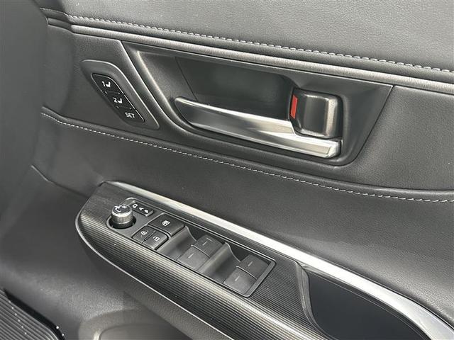 ハリアー Ｚ　レザーパッケージ　スマキ　追突防止　フルセグテレビ　バックモニター　本革シート　アルミ　横滑り防止機能　Ｐシート　整備記録簿　オートクルーズコントロール　ＡＵＸ　ＬＥＤヘッドライト　盗難防止システム　エアコン　キーレス（10枚目）