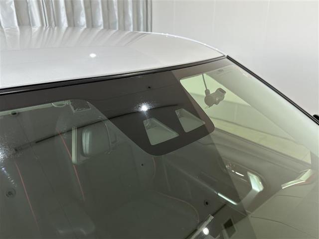 ライズ Z 誤発進抑制機能 エアコン エアロ テレビ スマートキー&プッシュスタート 地デジTV VSA 盗難防止装置 ミュージックプレイヤー接続可 アイドリングストップ機能 クルコン バックモニター キーレス(4枚目)