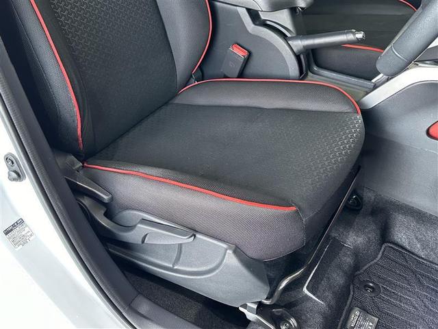 ライズ Z 誤発進抑制機能 エアコン エアロ テレビ スマートキー&プッシュスタート 地デジTV VSA 盗難防止装置 ミュージックプレイヤー接続可 アイドリングストップ機能 クルコン バックモニター キーレス(10枚目)