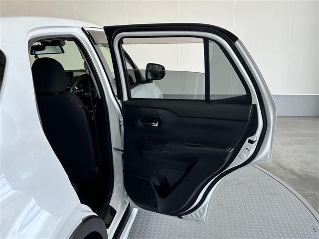 ライズ Z 誤発進抑制機能 エアコン エアロ テレビ スマートキー&プッシュスタート 地デジTV VSA 盗難防止装置 ミュージックプレイヤー接続可 アイドリングストップ機能 クルコン バックモニター キーレス(26枚目)