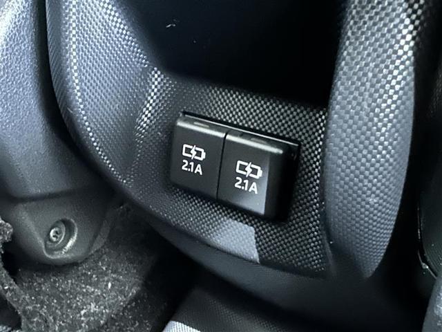 ライズ Z 誤発進抑制機能 エアコン エアロ テレビ スマートキー&プッシュスタート 地デジTV VSA 盗難防止装置 ミュージックプレイヤー接続可 アイドリングストップ機能 クルコン バックモニター キーレス(28枚目)