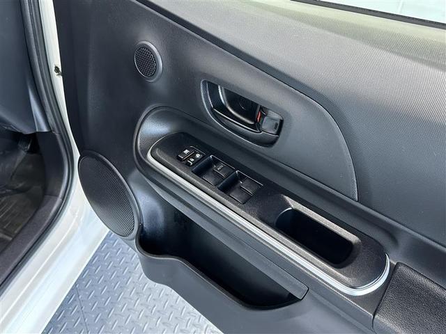 アクア S スマートキープッシュスタート キーレスエントリ LEDヘッドライト フルセグ地デジ イモビ ナビ&TV ワンオーナー車 オートエアコン デュアルエアバック ESC Bカメラ パワーウィンドウ ETC(7枚目)