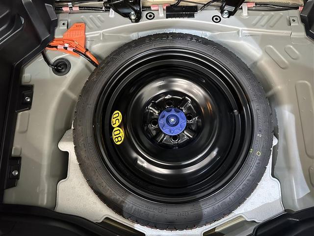 アクア Ｚ　ＬＥＤヘッドライト　スマートキー　１００Ｖ電源　イモビライザー　アルミホイール　オートクルーズコントロール　点検記録簿　エアコン　ＥＳＣ　ナビ　カーテンエアバッグ　ＥＴＣ　キーレス　パワーウインドウ（31枚目）