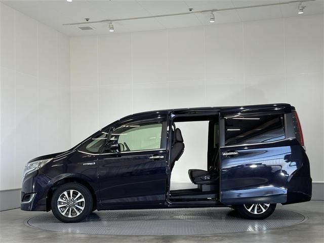 エスクァイア ハイブリッドＧｉ　プレミアムパッケージ　地上デジタル　衝突被害軽減　ＬＥＤライト　１オナ　Ｂカメラ　クルコン　スマートキー　メモリナビ　ナビ＆ＴＶ　キーレス　盗難防止装置　ＤＶＤ再生　ＡＢＳ　３列シート　ＥＴＣ　記録簿有　アルミ　両自動ドア（37枚目）