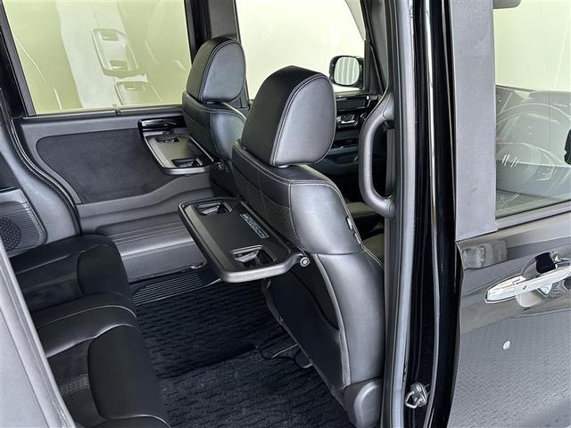 Ｎ－ＢＯＸカスタム Ｌターボ　地デジチューナー　衝突軽減ブレーキサポート　ＬＥＤヘッドライ　アルミ　アイドリングＳ　ＰＳ　カーテンエアバック　ＡＵＸ　エアバック　スマートキープッシュスタート　ＡＡＣ　ＤＶＤ再生可　ＡＢＳ　ＥＴＣ（12枚目）