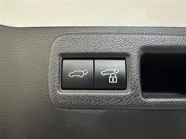 ハリアー Z レザーパッケージ 点検記録簿 イモビ バックモニター プリクラッシュセーフティ ナビ&TV LEDヘッド 1オーナー クルコン 横滑防止装置 メディアプレイヤー接続 地デジTV レザーシート 4WD スマートキー(30枚目)