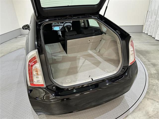 プリウス Ｓ　Ｂモニタ－　フルセグ地デジ　インテリキー　ＨＤＤナビゲーション　デュアルエアバック　エアＢ　イモビライザー　ＤＶＤ再生可能　ナビＴＶ　ＡＵＴＯエアコン　横スベリ防止　アルミホイール　ＡＢＳ　取説記録（25枚目）