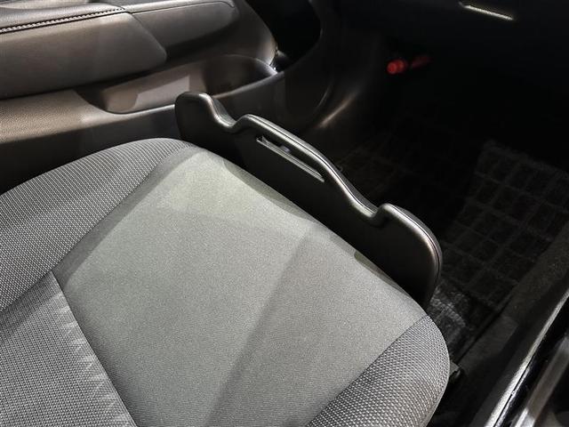 アクア Ｇ　ワンオーナ　ＶＳＣ　衝突軽減ブレーキ　バックモニター　ＬＥＤ　クルーズコントロール　スマートキー　ＥＴＣ車載器　パワーウィンドウ　イモビライザー　サイドエアバック　キーフリーシステム　オートエアコン（12枚目）