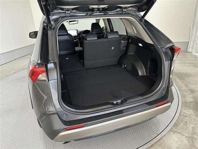 ＲＡＶ４ Ｇ　Ｚパッケージ　横滑り防止　キーレスエントリー　地デジ　スマキー　クルコン　ＥＴＣ付　リヤカメラ　助手席エアバッグ　整備記録簿　アルミ　ＬＥＤランプ　オートエアコン　盗難防止システム　メモリ－ナビ　エアバッグ　ＡＢＳ（32枚目）