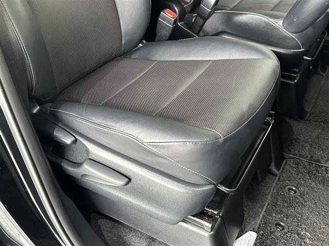 エスクァイア Ｇｉ　エアロ付き　両側Ｐドア　ウォークスルー　１オナ　スマートキーＰスタート　リアカメラ　アイドリングＳＴＯＰ　ＥＴＣ車載器　オートエアコン　イモビライザー　オートクルーズコントロール　キーレス　ナビＴＶ（10枚目）