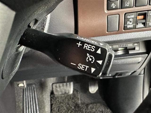 エスクァイア Ｇｉ　エアロ付き　両側Ｐドア　ウォークスルー　１オナ　スマートキーＰスタート　リアカメラ　アイドリングＳＴＯＰ　ＥＴＣ車載器　オートエアコン　イモビライザー　オートクルーズコントロール　キーレス　ナビＴＶ（14枚目）