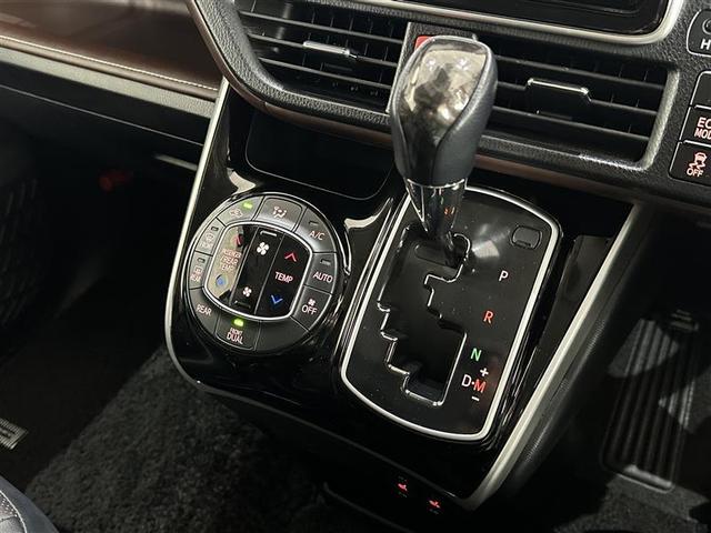 エスクァイア Ｇｉ　エアロ付き　両側Ｐドア　ウォークスルー　１オナ　スマートキーＰスタート　リアカメラ　アイドリングＳＴＯＰ　ＥＴＣ車載器　オートエアコン　イモビライザー　オートクルーズコントロール　キーレス　ナビＴＶ（21枚目）