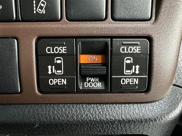 エスクァイア Ｇｉ　エアロ付き　両側Ｐドア　ウォークスルー　１オナ　スマートキーＰスタート　リアカメラ　アイドリングＳＴＯＰ　ＥＴＣ車載器　オートエアコン　イモビライザー　オートクルーズコントロール　キーレス　ナビＴＶ（25枚目）