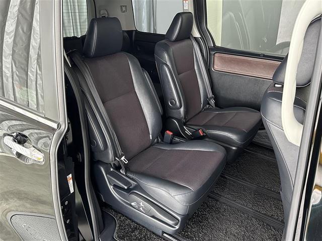 エスクァイア Ｇｉ　エアロ付き　両側Ｐドア　ウォークスルー　１オナ　スマートキーＰスタート　リアカメラ　アイドリングＳＴＯＰ　ＥＴＣ車載器　オートエアコン　イモビライザー　オートクルーズコントロール　キーレス　ナビＴＶ（27枚目）