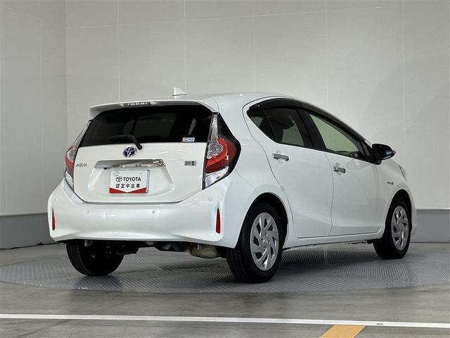 アクア Sスタイルブラック AUX端子 記録簿あり バックモニタ- ナビTV イモビライザー スマートキープッシュスタート ETC付き Wエアバッグ キーフリ メモリーナビゲーション 横滑り防止装置付き 1セグ ABS PS(34枚目)