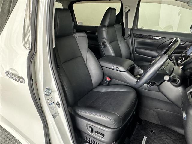 アルファードハイブリッド ＳＲ　Ｃパッケージ　点検記録簿　ワンオナ　バックモニター　オートエアコン　ＬＥＤ　横滑り防止機能　ＡＢＳ　イモビ　アルミ　ドライブレコーダー　ナビ＆ＴＶ　４ＷＤ　ミュージックプレイヤー接続可　３列シート　メモリーナビ（9枚目）