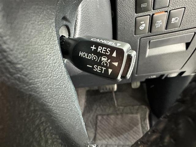 アルファードハイブリッド ＳＲ　Ｃパッケージ　点検記録簿　ワンオナ　バックモニター　オートエアコン　ＬＥＤ　横滑り防止機能　ＡＢＳ　イモビ　アルミ　ドライブレコーダー　ナビ＆ＴＶ　４ＷＤ　ミュージックプレイヤー接続可　３列シート　メモリーナビ（13枚目）