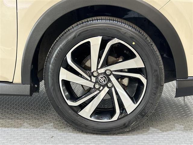 ライズ Ｚ　誤発進抑制機能　エアコン　スマートキー＆プッシュスタート　地デジＴＶ　ドライブレコーダ　ＶＳＡ　盗難防止装置　アイドリングストップ機能　クルコン　バックモニター　ナビ＆ＴＶ　ＬＥＤヘッドライト　ＡＢＳ（5枚目）