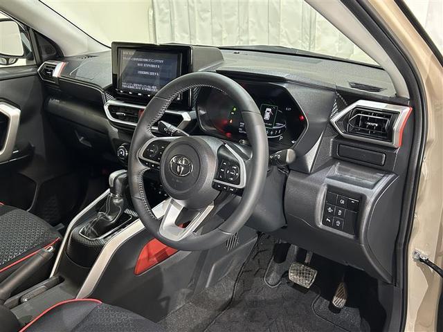 ライズ Ｚ　誤発進抑制機能　エアコン　スマートキー＆プッシュスタート　地デジＴＶ　ドライブレコーダ　ＶＳＡ　盗難防止装置　アイドリングストップ機能　クルコン　バックモニター　ナビ＆ＴＶ　ＬＥＤヘッドライト　ＡＢＳ（6枚目）