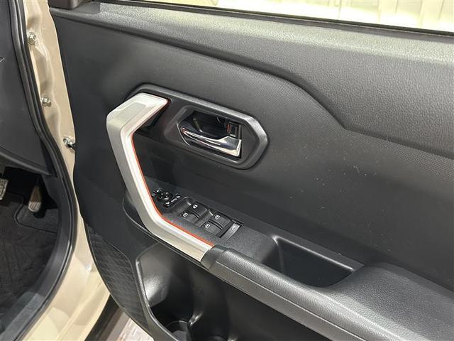 ライズ Ｚ　誤発進抑制機能　エアコン　スマートキー＆プッシュスタート　地デジＴＶ　ドライブレコーダ　ＶＳＡ　盗難防止装置　アイドリングストップ機能　クルコン　バックモニター　ナビ＆ＴＶ　ＬＥＤヘッドライト　ＡＢＳ（8枚目）