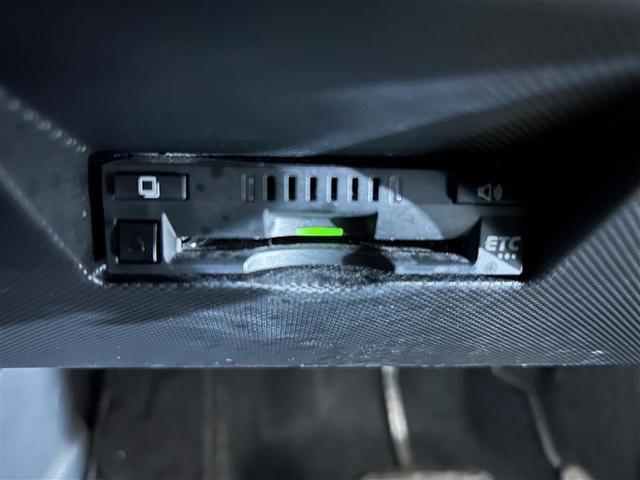 ライズ Ｚ　誤発進抑制機能　エアコン　スマートキー＆プッシュスタート　地デジＴＶ　ドライブレコーダ　ＶＳＡ　盗難防止装置　アイドリングストップ機能　クルコン　バックモニター　ナビ＆ＴＶ　ＬＥＤヘッドライト　ＡＢＳ（25枚目）