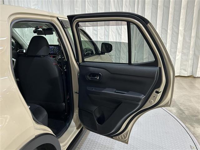 ライズ Ｚ　誤発進抑制機能　エアコン　スマートキー＆プッシュスタート　地デジＴＶ　ドライブレコーダ　ＶＳＡ　盗難防止装置　アイドリングストップ機能　クルコン　バックモニター　ナビ＆ＴＶ　ＬＥＤヘッドライト　ＡＢＳ（26枚目）