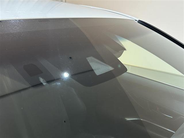 ハリアーハイブリッド Ｚ　エアロ　地上デジタル　衝突被害軽減　サイドエアバッグ　ＬＥＤランプ　Ｂモニタ　クルコン　ナビＴＶ　１オーナー　横滑り防止装置　スマートキー　盗難防止システム　ＡＢＳ　アルミ　ＥＴＣ付　エアバッグ（4枚目）