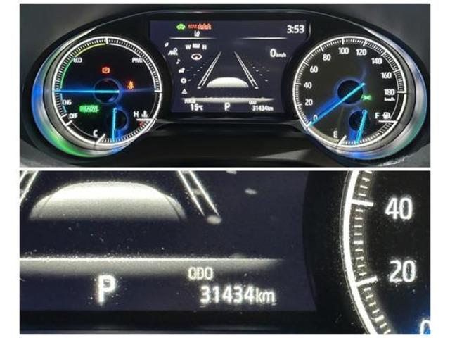 ハリアーハイブリッド Ｚ　エアロ　地上デジタル　衝突被害軽減　サイドエアバッグ　ＬＥＤランプ　Ｂモニタ　クルコン　ナビＴＶ　１オーナー　横滑り防止装置　スマートキー　盗難防止システム　ＡＢＳ　アルミ　ＥＴＣ付　エアバッグ（14枚目）