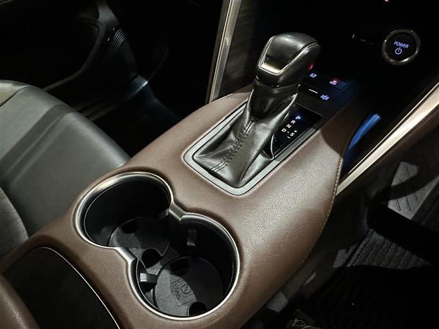 ハリアーハイブリッド Ｚ　エアロ　地上デジタル　衝突被害軽減　サイドエアバッグ　ＬＥＤランプ　Ｂモニタ　クルコン　ナビＴＶ　１オーナー　横滑り防止装置　スマートキー　盗難防止システム　ＡＢＳ　アルミ　ＥＴＣ付　エアバッグ（21枚目）