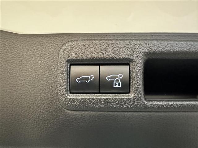 ハリアーハイブリッド Ｚ　エアロ　地上デジタル　衝突被害軽減　サイドエアバッグ　ＬＥＤランプ　Ｂモニタ　クルコン　ナビＴＶ　１オーナー　横滑り防止装置　スマートキー　盗難防止システム　ＡＢＳ　アルミ　ＥＴＣ付　エアバッグ（31枚目）