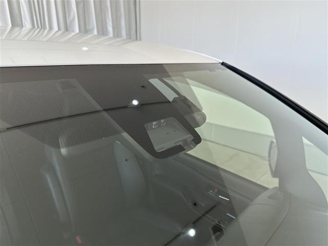 ヴォクシー ZS 煌III プリクラッシュ スマートキ アイスト DVD再生機能 記録簿付き 横滑り防止装置 ナビTV アルミ 三列シート WAC 盗難防止 オートエアコン キーレス ETC装備 パワステ メモリナビ クルコン(6枚目)