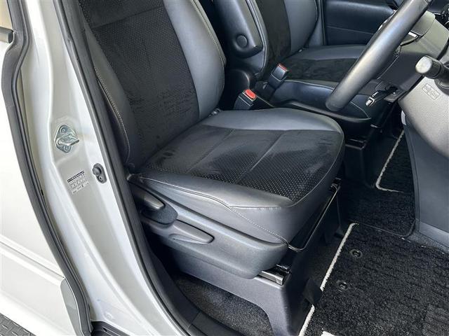 ヴォクシー ZS 煌III プリクラッシュ スマートキ アイスト DVD再生機能 記録簿付き 横滑り防止装置 ナビTV アルミ 三列シート WAC 盗難防止 オートエアコン キーレス ETC装備 パワステ メモリナビ クルコン(11枚目)