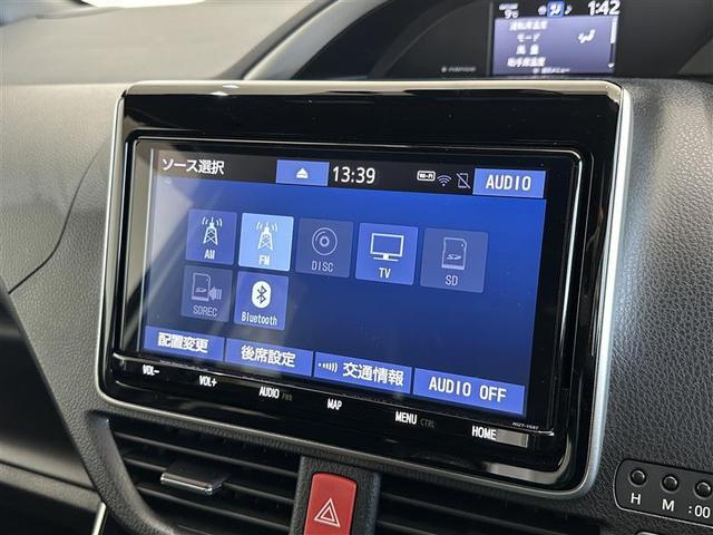 ヴォクシー ZS 煌III プリクラッシュ スマートキ アイスト DVD再生機能 記録簿付き 横滑り防止装置 ナビTV アルミ 三列シート WAC 盗難防止 オートエアコン キーレス ETC装備 パワステ メモリナビ クルコン(19枚目)