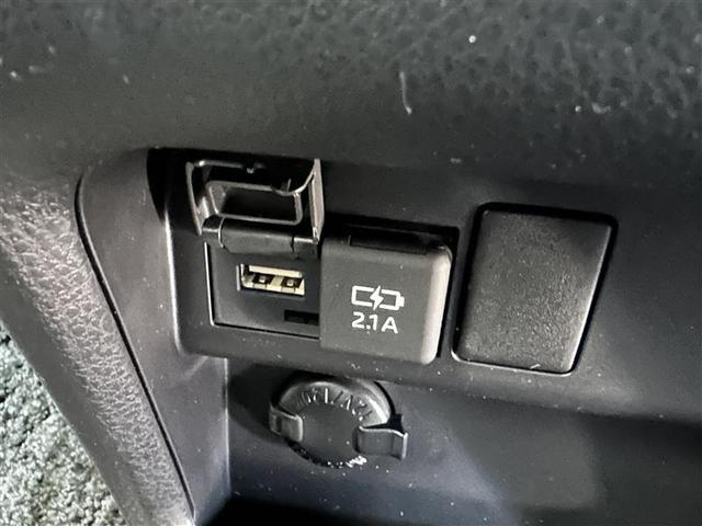 ヴォクシー ZS 煌III プリクラッシュ スマートキ アイスト DVD再生機能 記録簿付き 横滑り防止装置 ナビTV アルミ 三列シート WAC 盗難防止 オートエアコン キーレス ETC装備 パワステ メモリナビ クルコン(26枚目)