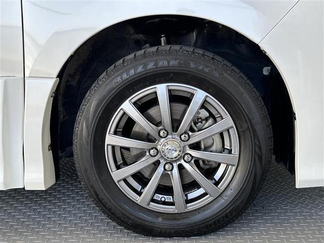 ヴォクシー ZS 煌III プリクラッシュ スマートキ アイスト DVD再生機能 記録簿付き 横滑り防止装置 ナビTV アルミ 三列シート WAC 盗難防止 オートエアコン キーレス ETC装備 パワステ メモリナビ クルコン(32枚目)