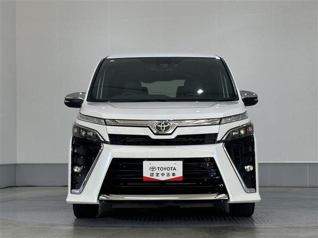 ヴォクシー ZS 煌III プリクラッシュ スマートキ アイスト DVD再生機能 記録簿付き 横滑り防止装置 ナビTV アルミ 三列シート WAC 盗難防止 オートエアコン キーレス ETC装備 パワステ メモリナビ クルコン(33枚目)