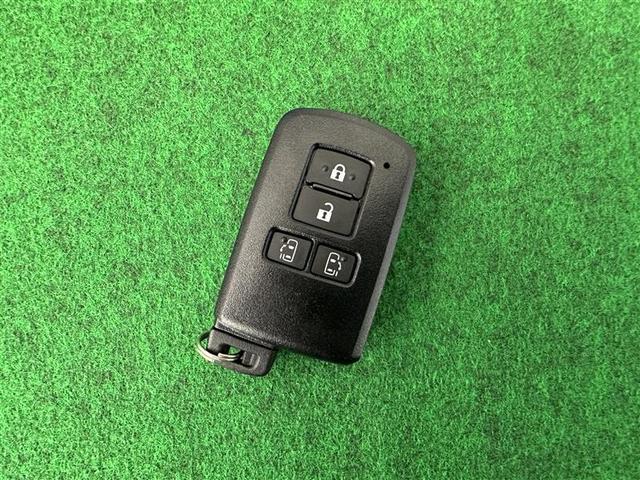 ヴォクシー ZS 煌III プリクラッシュ スマートキ アイスト DVD再生機能 記録簿付き 横滑り防止装置 ナビTV アルミ 三列シート WAC 盗難防止 オートエアコン キーレス ETC装備 パワステ メモリナビ クルコン(38枚目)