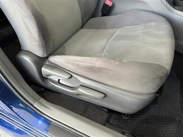 プリウスα S ワンオーナ スマキー 盗難防止システム 整備記録簿 パワーウィンドウ ESC 運転席エアバッグ サイドカーテンエアバック デュアルエアバック ETC車載器 キーレスエントリー オートエアコン アルミ(9枚目)