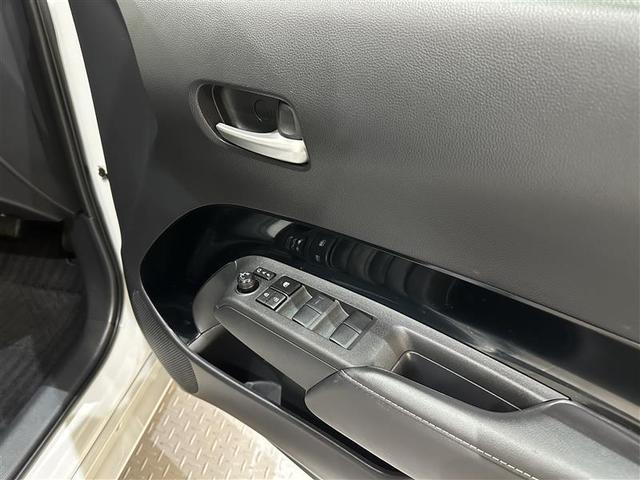 アクア Ｇ　ワンオーナ　ＶＳＣ　衝突軽減ブレーキ　メモリナビ　バックモニター　ＬＥＤ　クルーズコントロール　スマートキー　ＥＴＣ車載器　ＡＣ１００Ｖ　ナビ　パワーウィンドウ　イモビライザー　サイドエアバック　ＰＳ（9枚目）